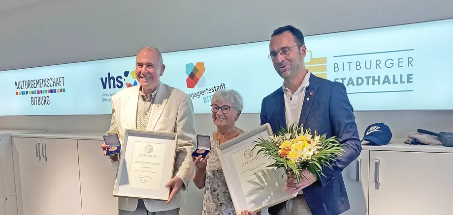 Ausgezeichnet mit der Medaille wurden als Einzelpersonen Frau Elfriede Elsen und Herr Hilarius Esch