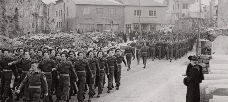 Das Foto stammt aus Bitburg (1949), Musée National d´Historie Militaire (Diekirch), Fonds Aloyse Jacoby, K336_189 Das Foto stammt aus Bitburg (1949), Musée National d´Historie Militaire (Diekirch), Fonds Aloyse Jacoby, K336_189